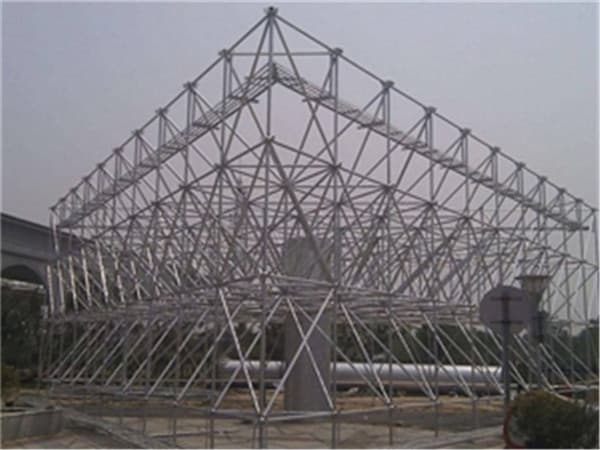 松原螺栓球网架定制
